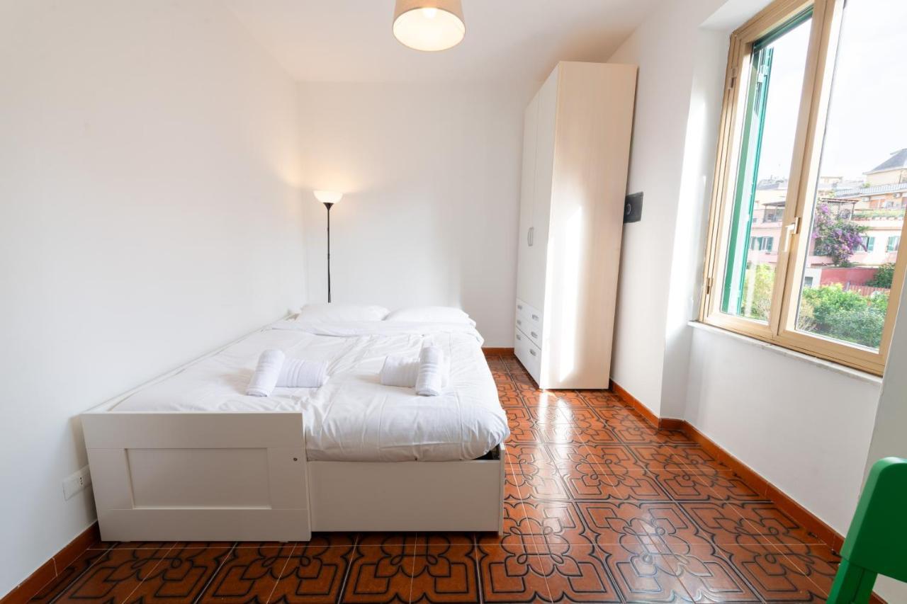 Casa Di Marianna E Vittorio Al Gemelli Apartment Рим Екстериор снимка